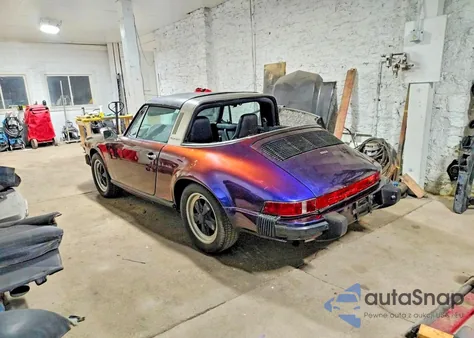 1974 Porsche 911 Targa z USA, uszkodzony, nr VIN 9114111810